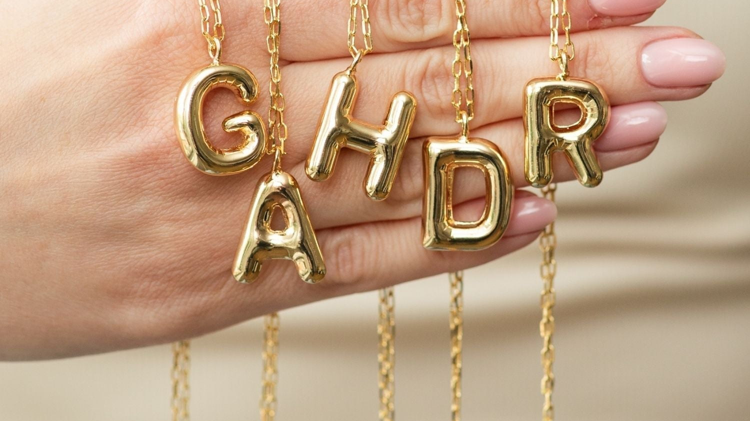 Initial Necklaces Never Went Out of Style - Here's Why! - Splendid Iris