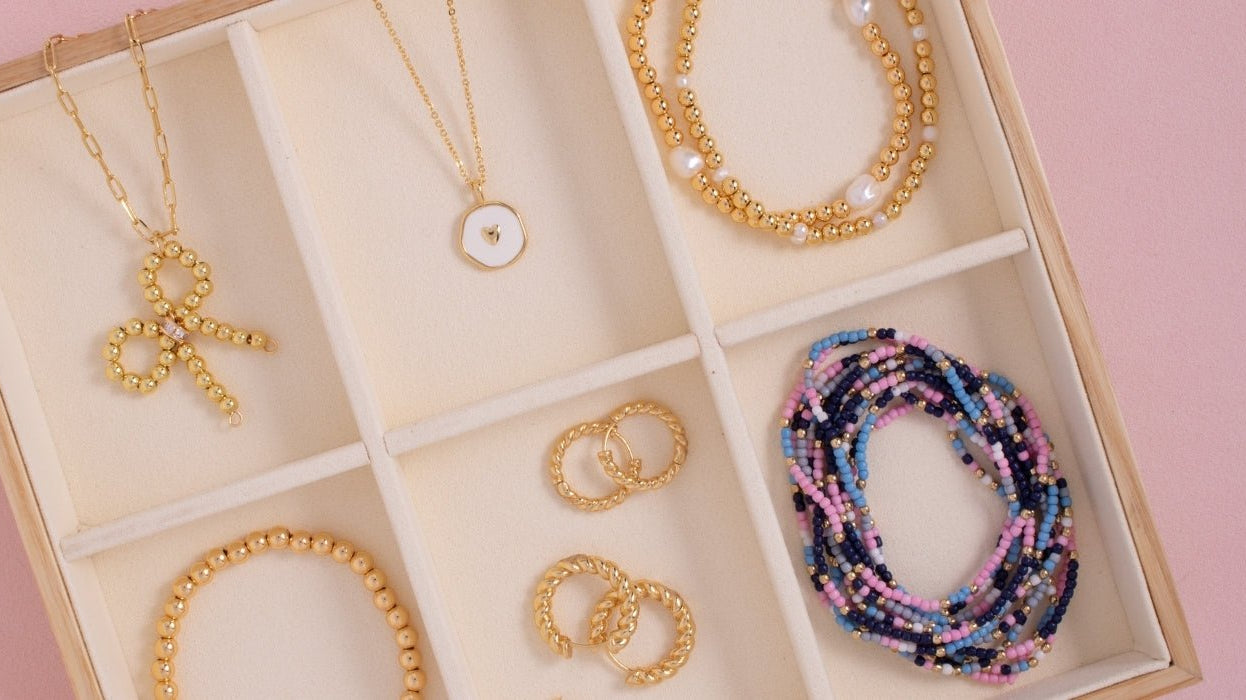 Learn About 4 Mantras to Live By in 2026 - Splendid Iris