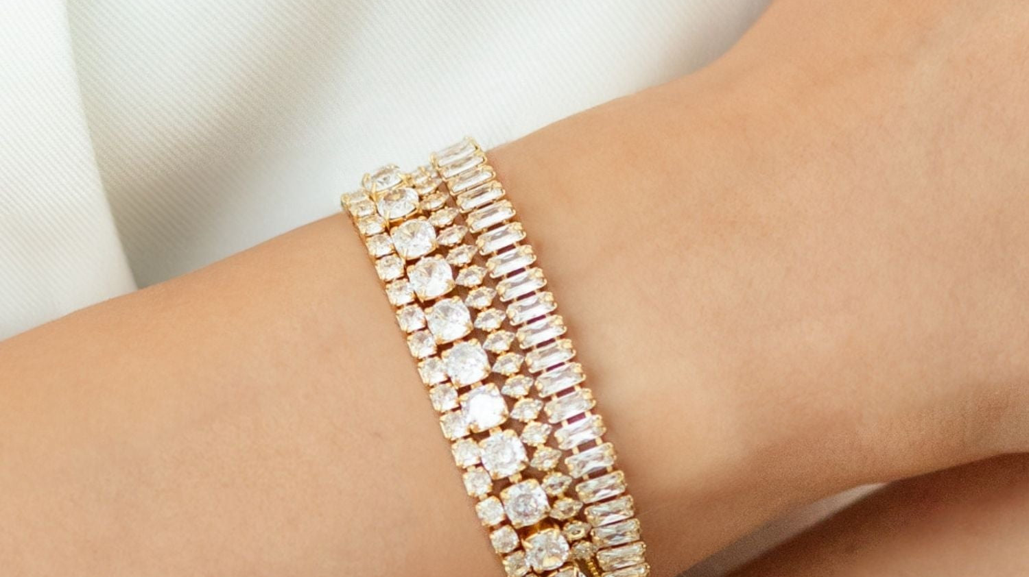 Master the Art of Building the Ultimate Bracelet Stack - Splendid Iris
