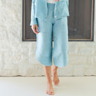 Linen Capri w/2 Large Open Pockets - Splendid Iris