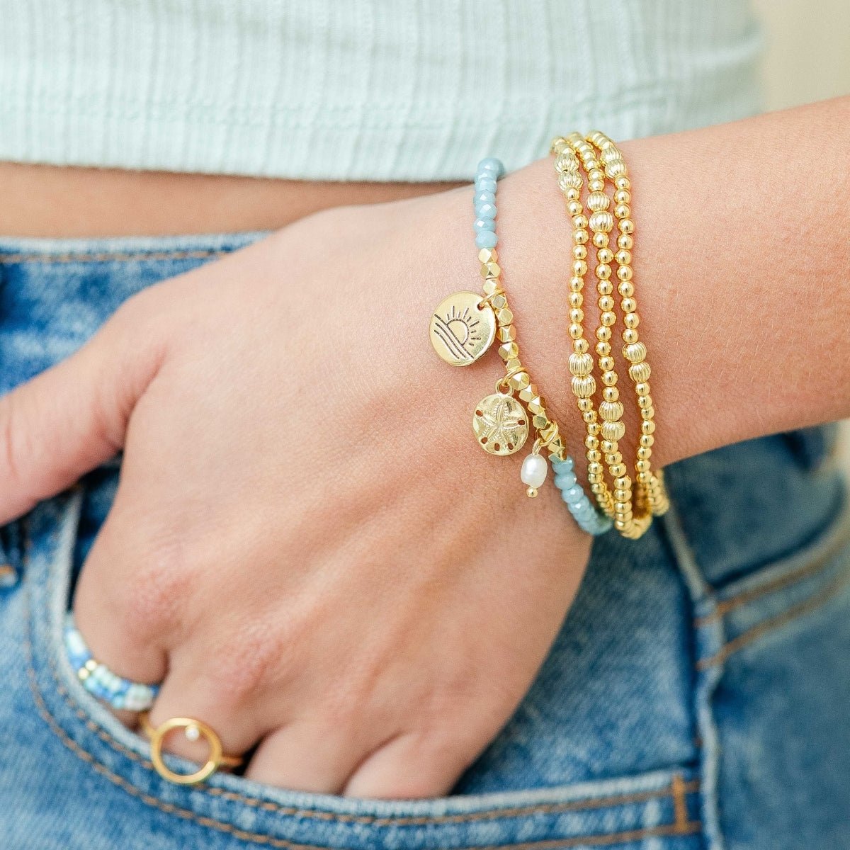 Sand Dollar Stretch Charm Bracelet - Splendid Iris