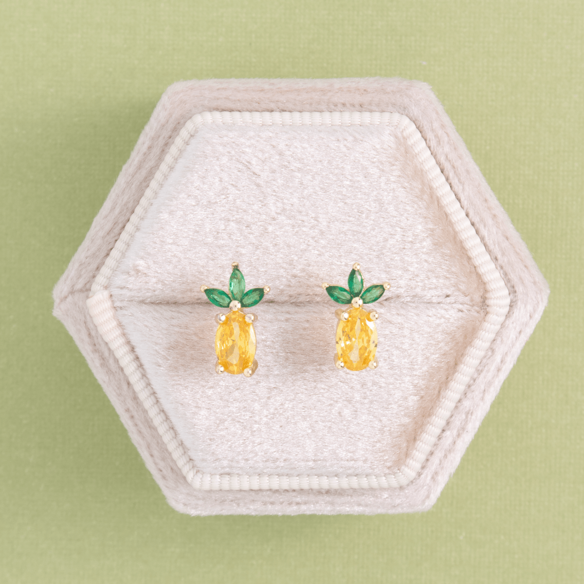 Pineapple Studs on Velvet Tag - Splendid Iris