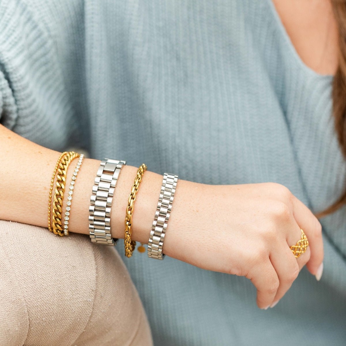 Slender Iconic Watch Strap Bracelet, Water-Resistant - Splendid Iris