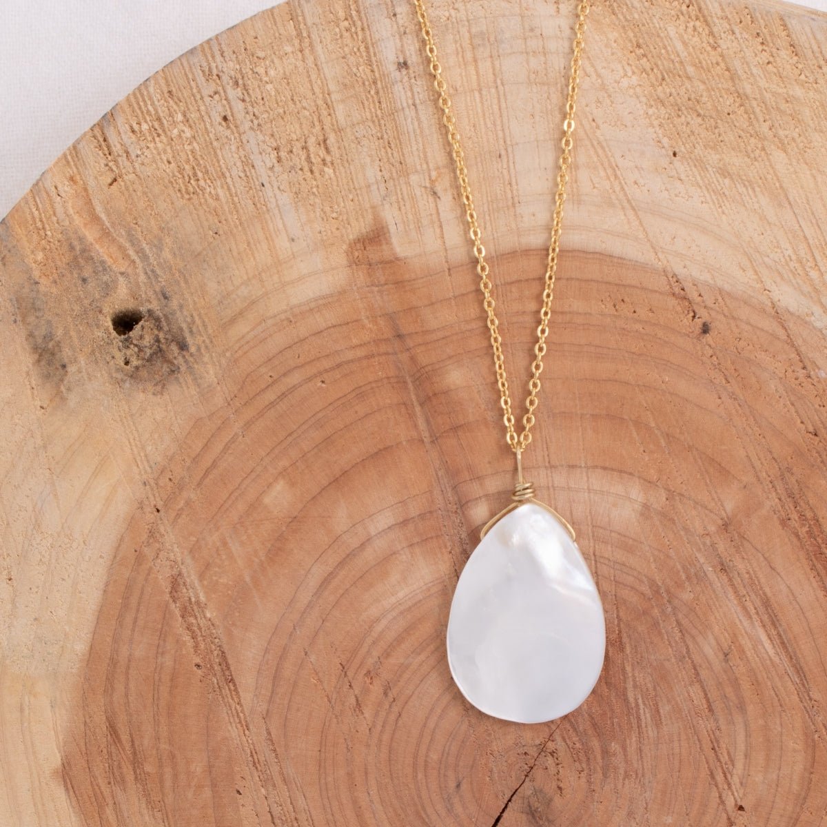Oval Shell Pendant Necklace - Splendid Iris