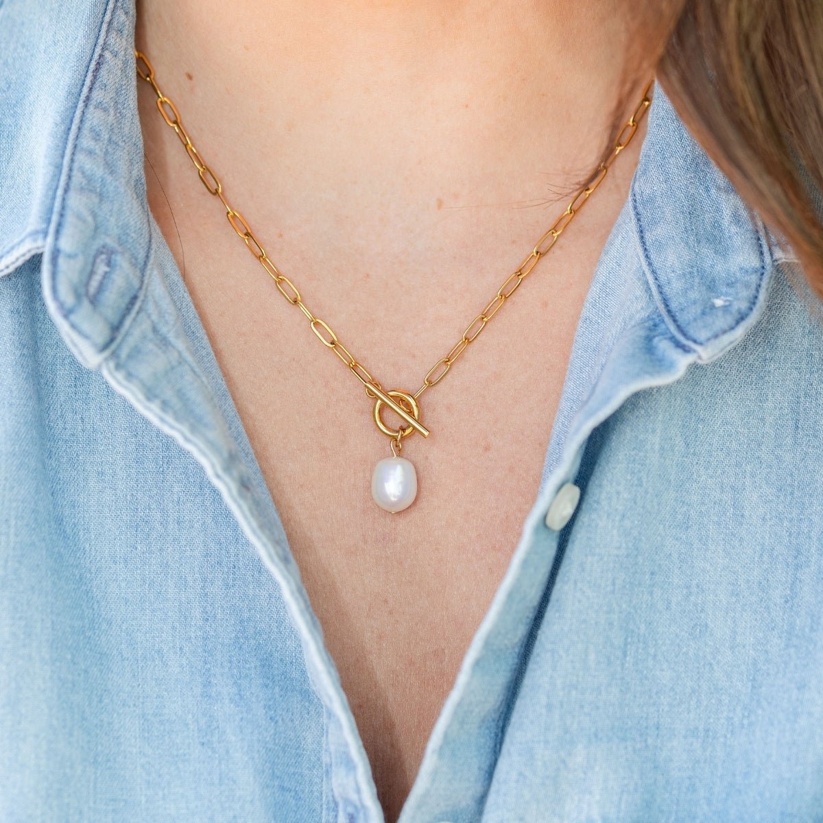 Toggle Water Resistant Paperclip Necklace with Pearl - Splendid Iris