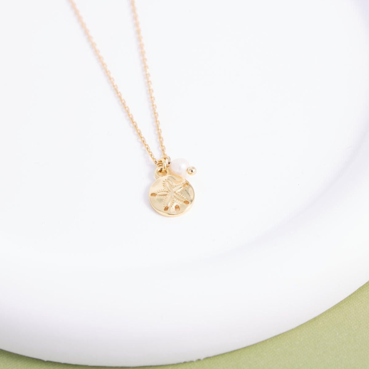 Sand Dollar Pendant Necklace with Freshwater Pearl - Splendid Iris