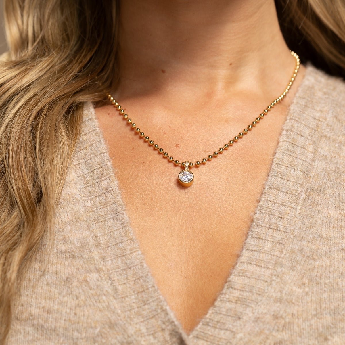 Bold in Style CZ Pendant Necklace - Splendid Iris