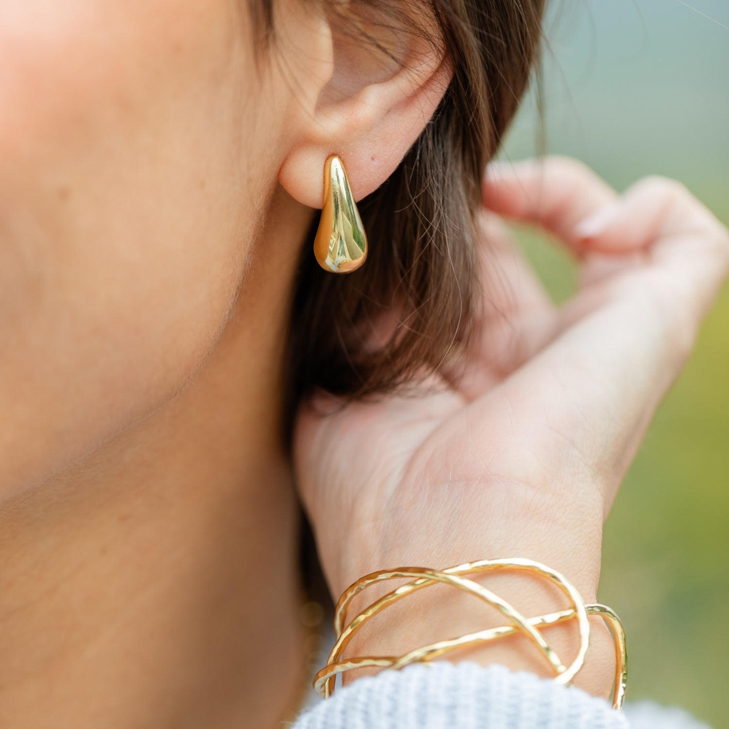 Narrow Teardrop Stud Earrings - Splendid Iris