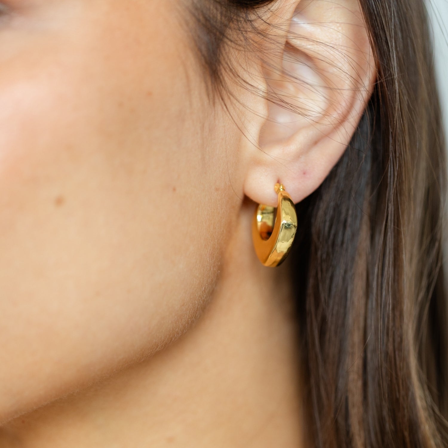 Wide Angled Latch Huggies - Splendid Iris