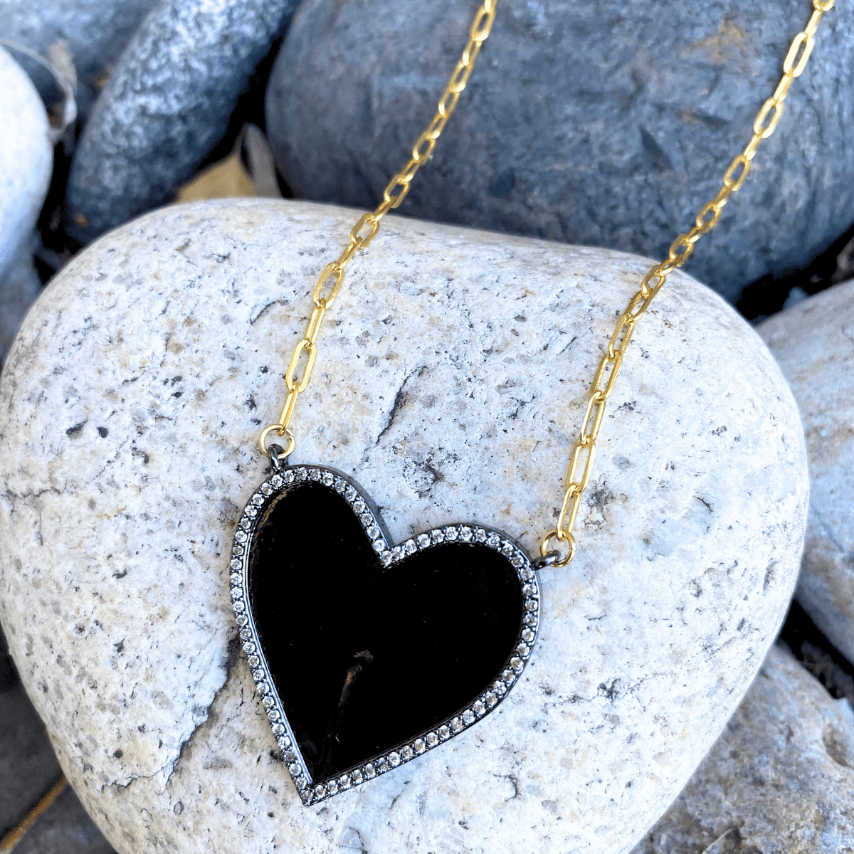 Bold & Beautiful Statement Heart Necklace - Splendid Iris
