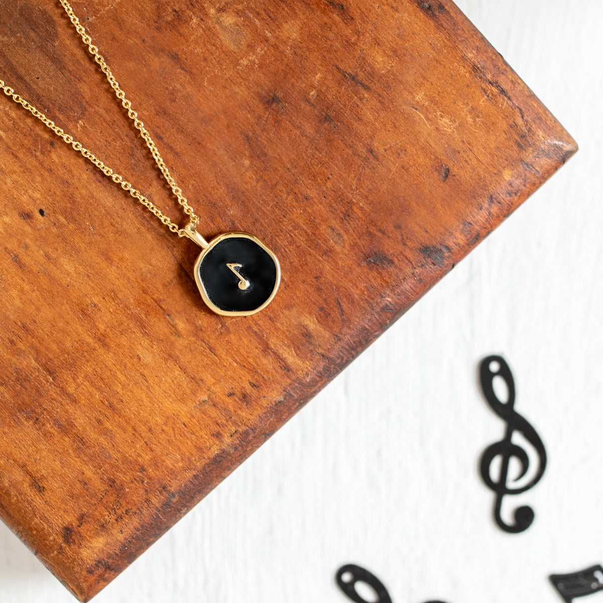 Music To My Ears Pendant Necklace - Splendid Iris