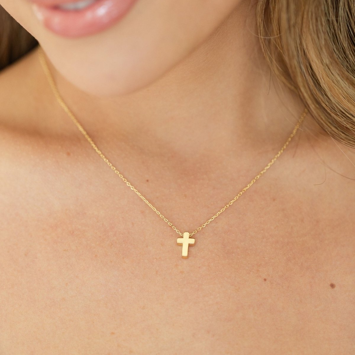 Small Simple Cross Necklace - Splendid Iris