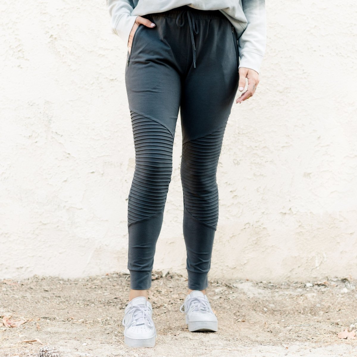 Samantha Jogger, Charcoal - XS - Splendid Iris