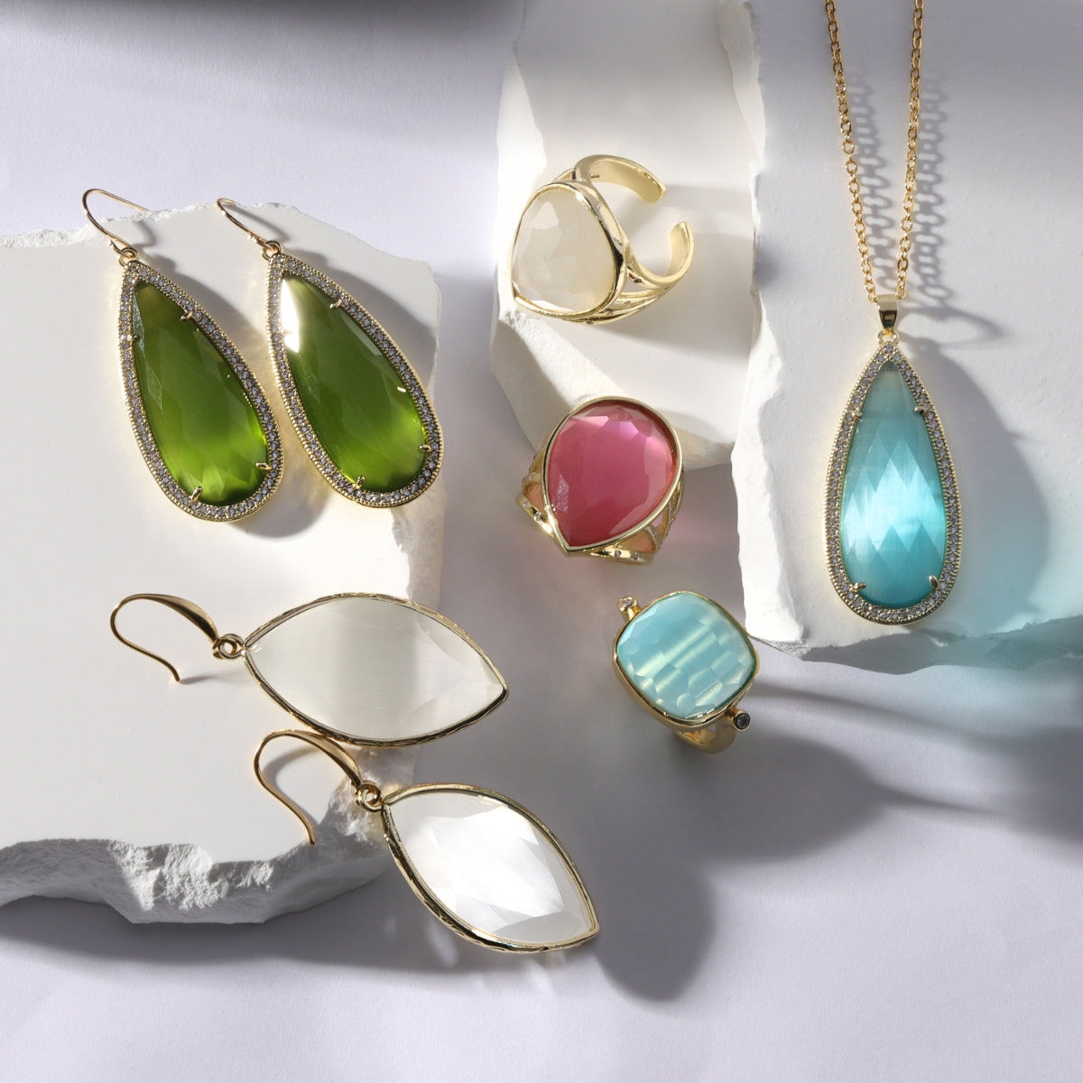Jewelry with a touch of Color