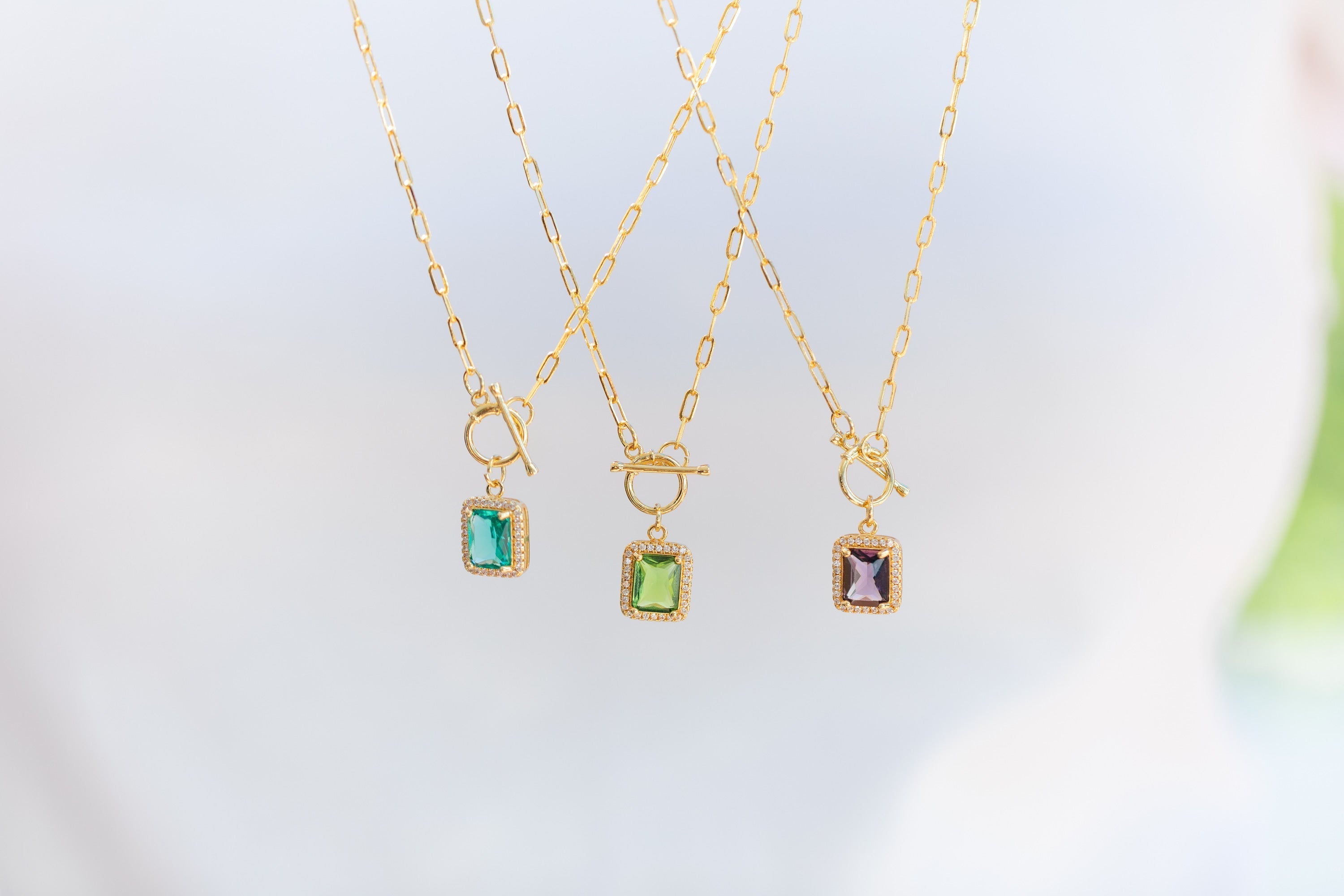 PENDANT NECKLACES - Splendid Iris