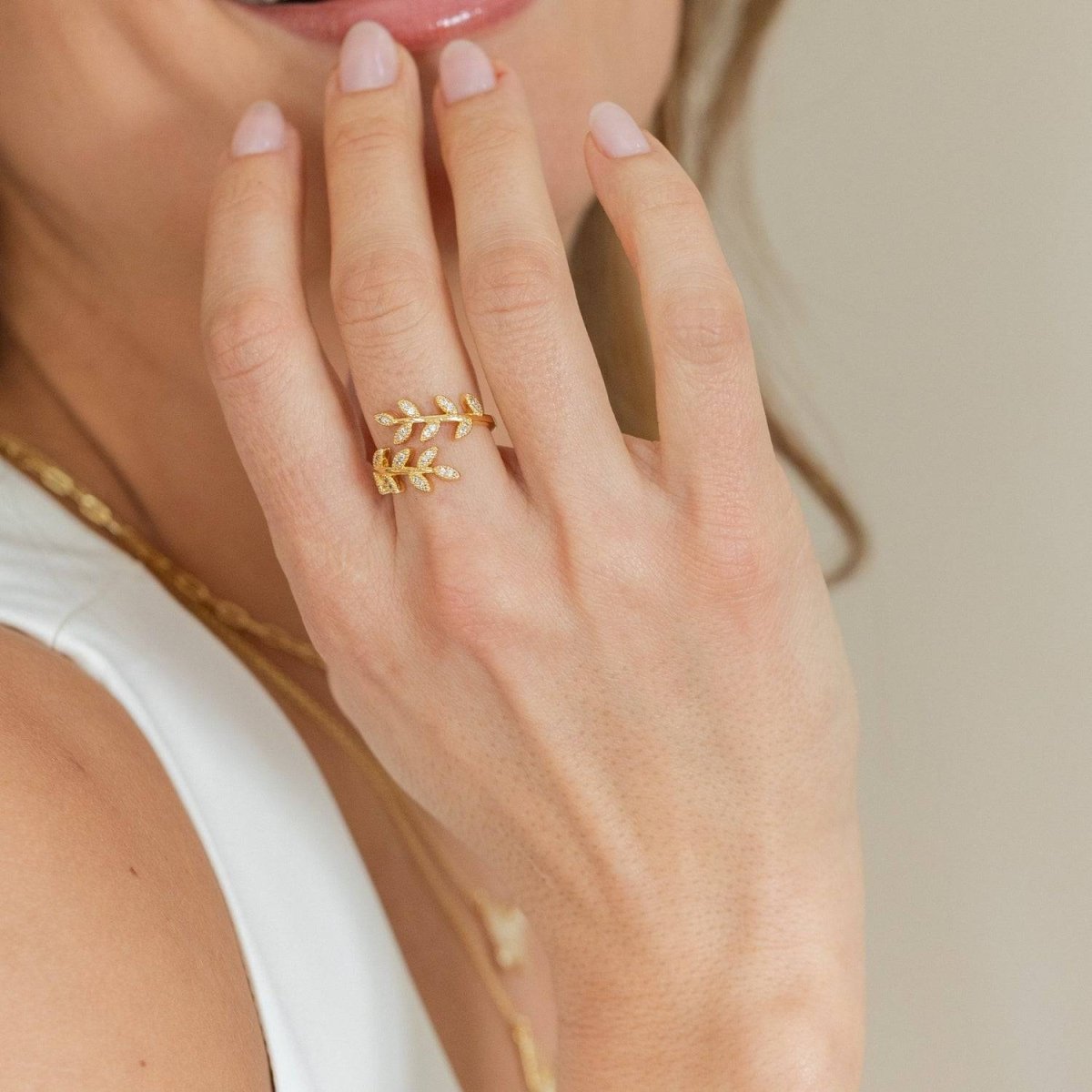 Pavé Adjustable Leaf Ring - Splendid Iris