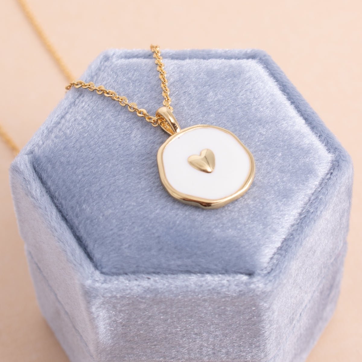 Minimal Heart Medallion Necklace - Splendid Iris
