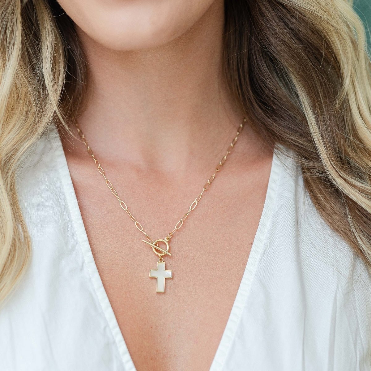 Front Toggle Cross Pendant Necklace - Splendid Iris
