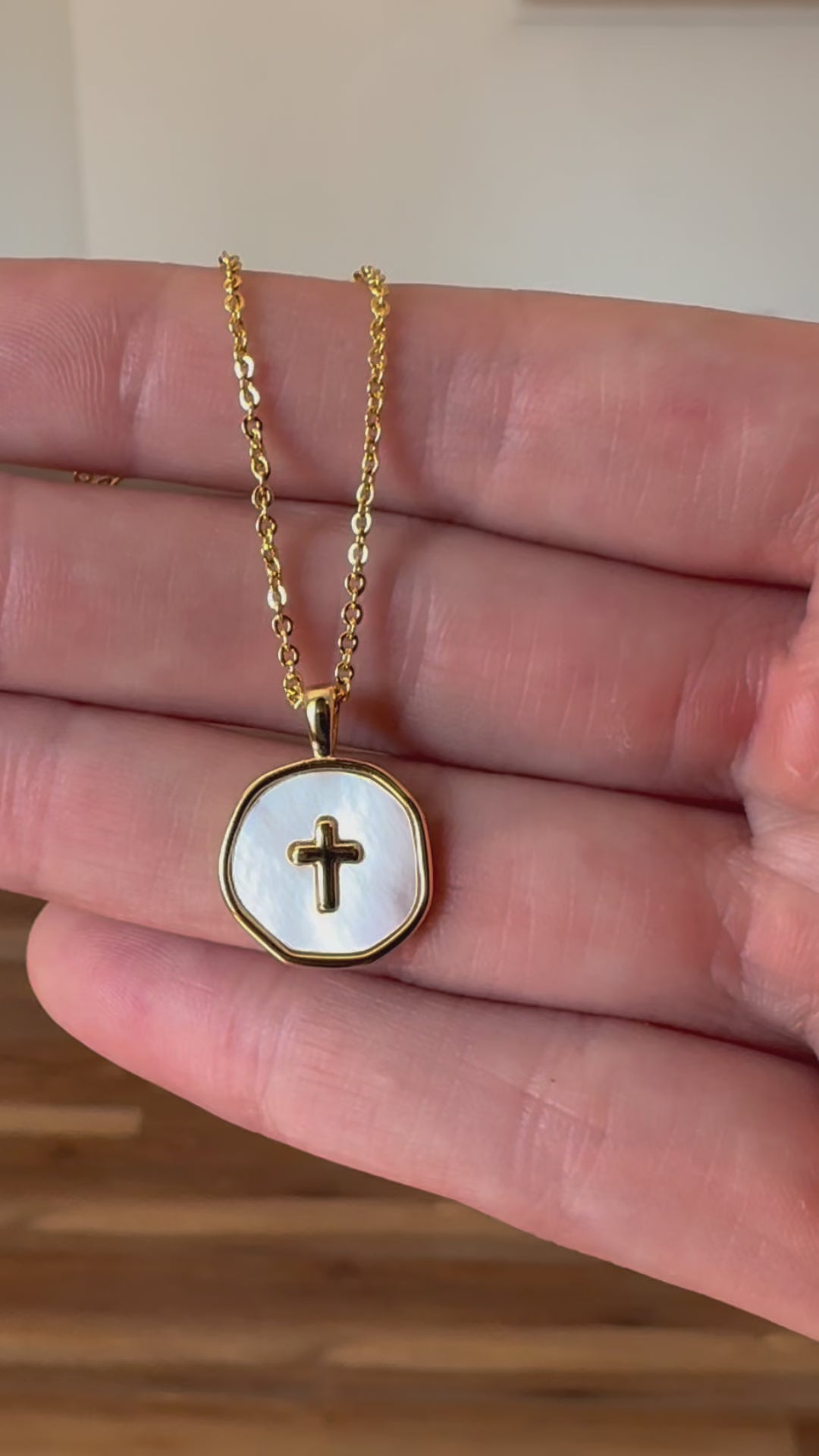 アクセサリー r Plus Pendant Gold-Plated Cross Necklaces | Gifts Under $25 for Women – Splendid
