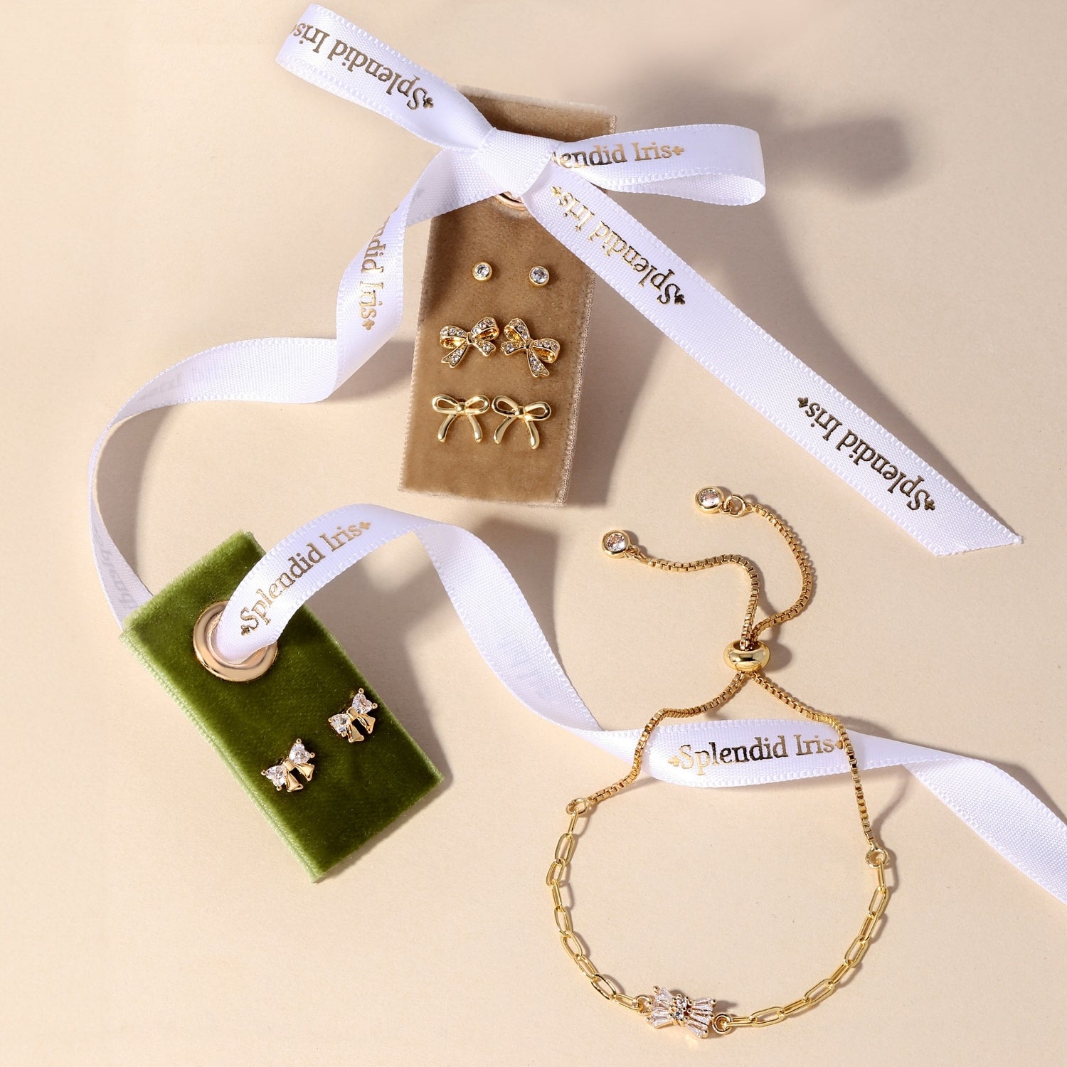 Glitzy Bow Pulley Bracelet - Splendid Iris