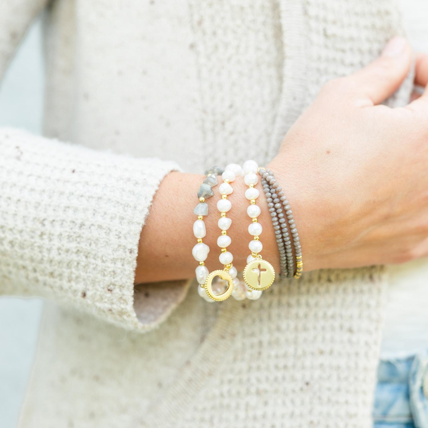 Pearl with Cross Bracelet - Splendid Iris