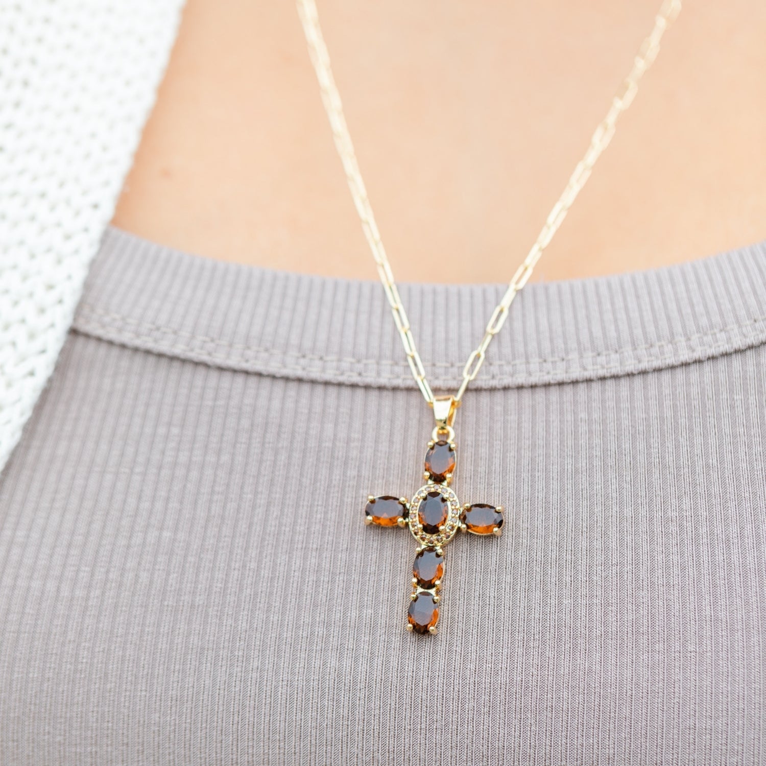 Eye-Catching Cross Pendant with Paperclip Chain - Splendid Iris