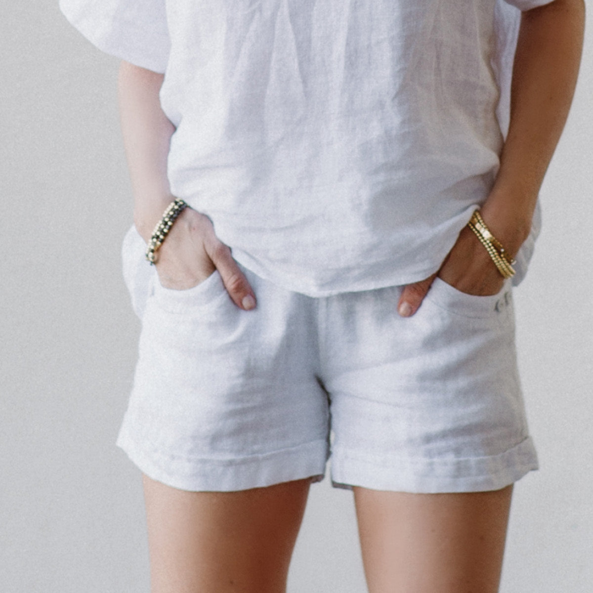 Linen Cuffed Shorts - Splendid Iris