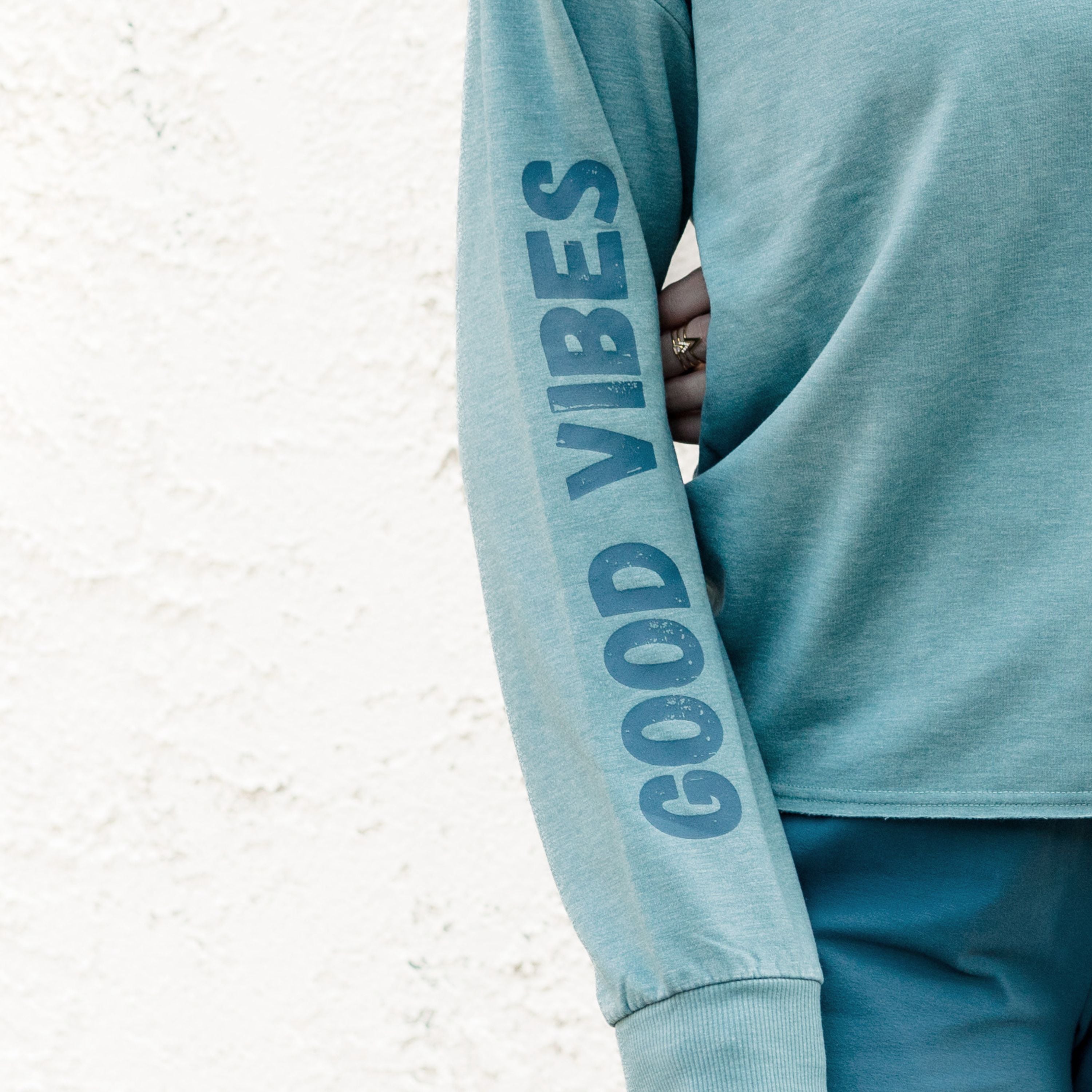 GOOD VIBES Hooded Sweatshirt, XL - Splendid Iris